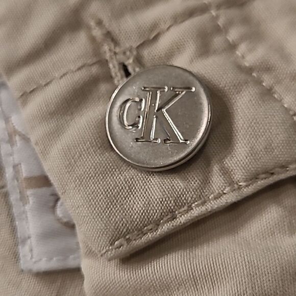 Calvin Klein sz 11 Junior khaki shorts - Picture 4 of 6